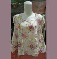 Baju bunga bunga