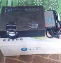 LED Projector Unic UC