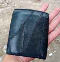 Dompet kulit
