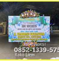 Karangan Bunga Papan