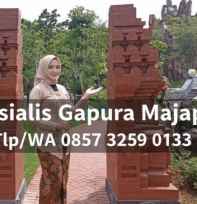 Pembuat Gapura Makam