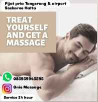 Therapist Pria