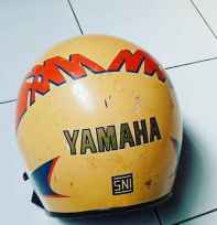 helm jadul yamaha