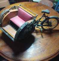 Miniatur becak