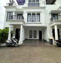 rumah jakarta timur