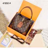 TAS LOUIS VUITTON