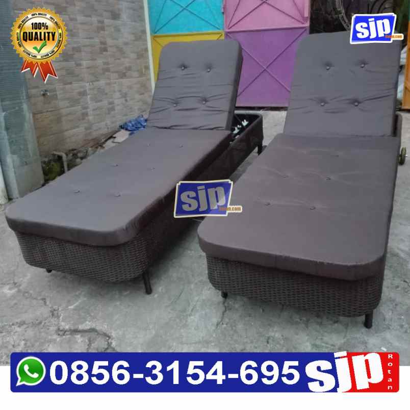 mebel batu
