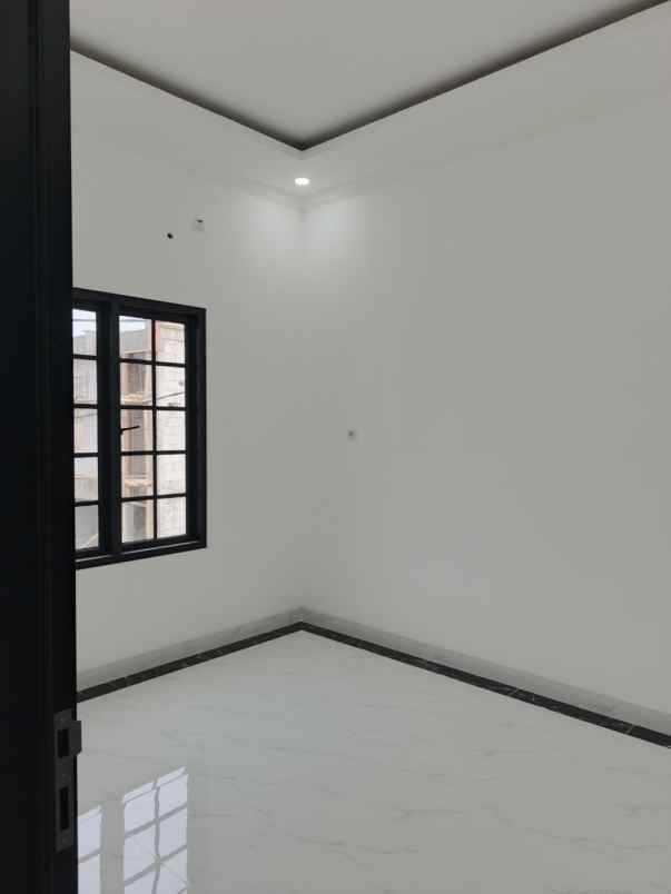 rumah jakarta timur