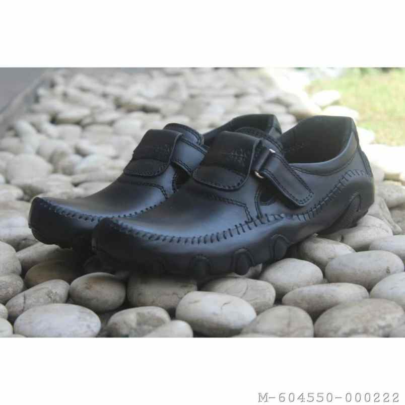 sepatu dan sandal cibodas