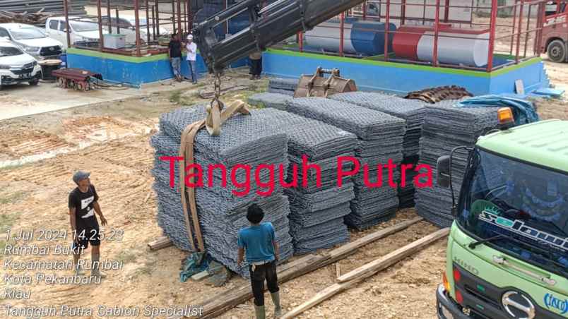 alat bangunan tapung hulu