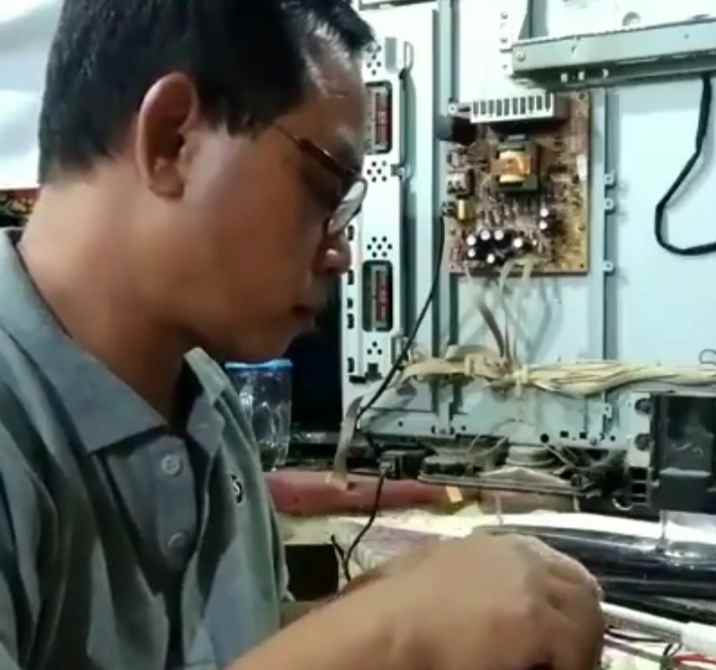 elektronik dan gadget cipayung