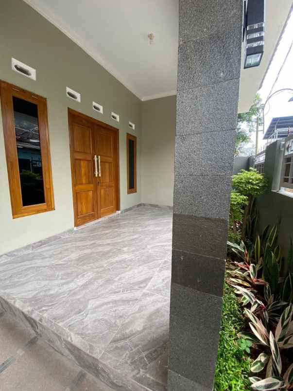 rumah ngemplak