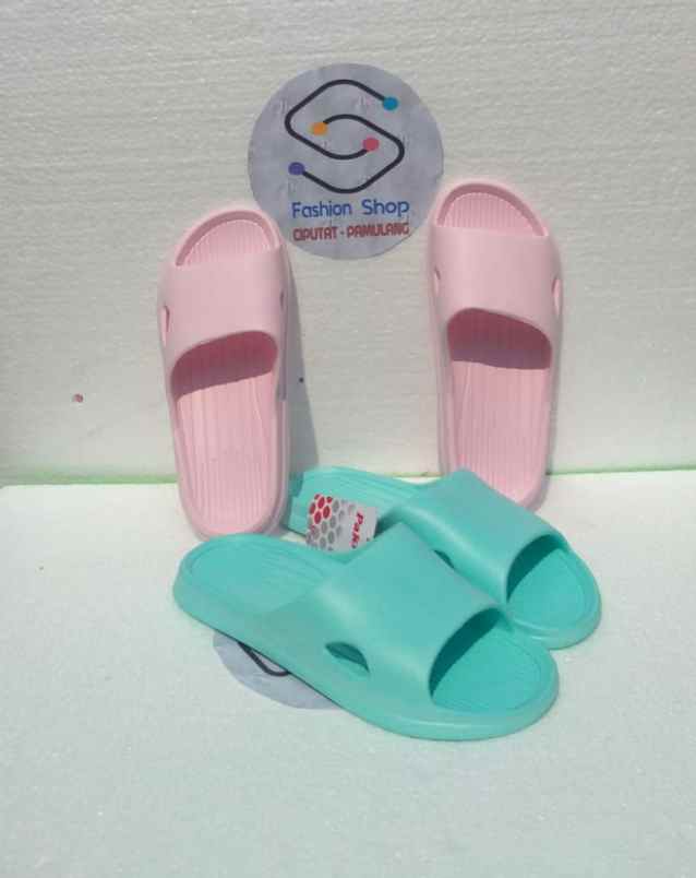 sepatu dan sandal ciputat