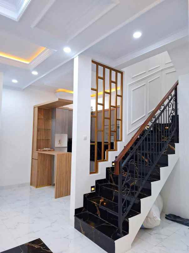 rumah pasar rebo