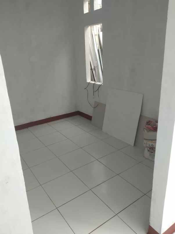 rumah tajur halang