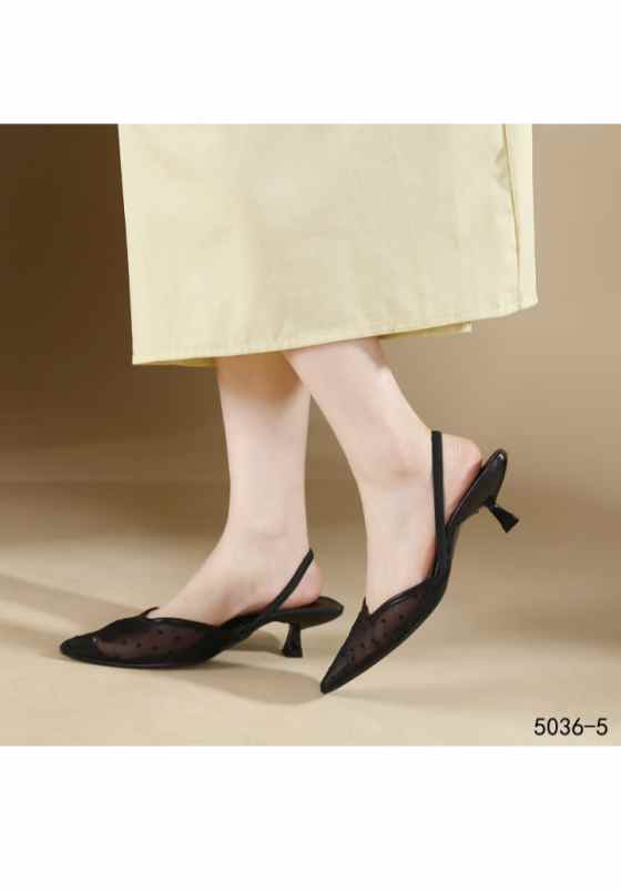 sepatu dan sandal tangerang selatan