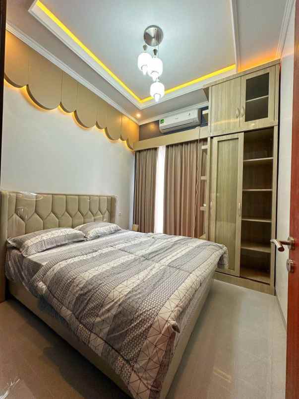 rumah jakarta timur