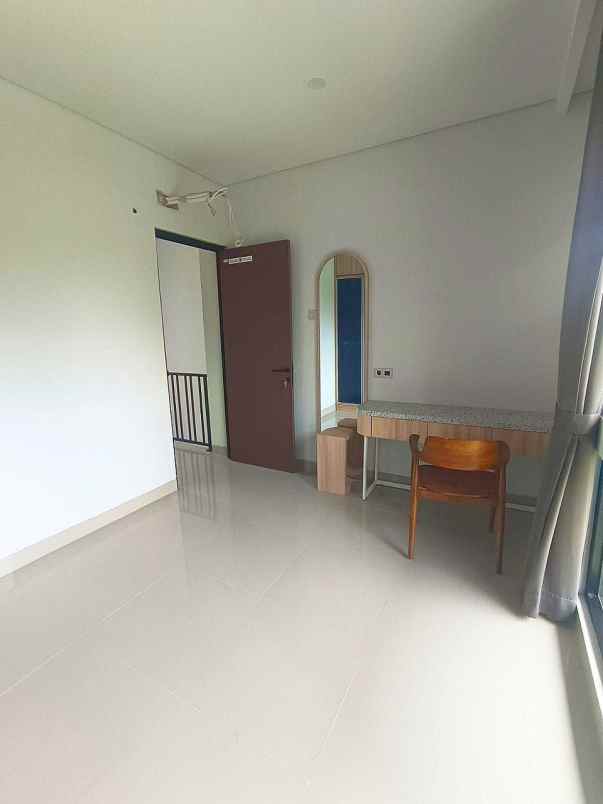 rumah jakarta timur