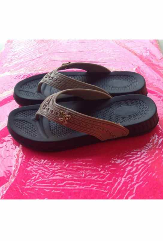 sepatu dan sandal tangerang selatan