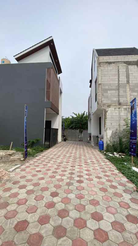 rumah jakarta timur