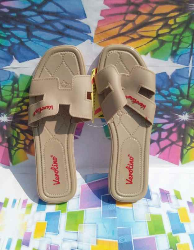 sepatu dan sandal tangerang selatan