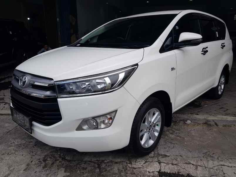 kijang innova mlati