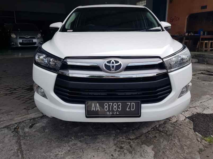 kijang innova mlati