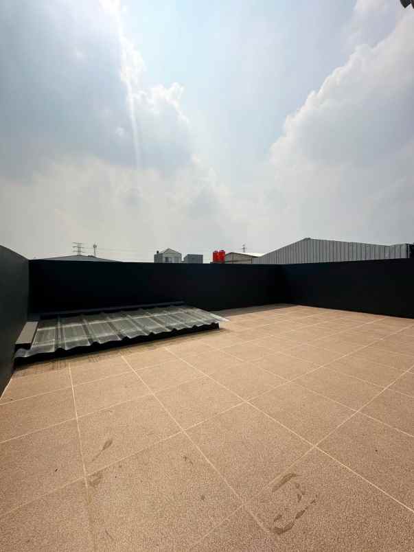 rumah bekasi