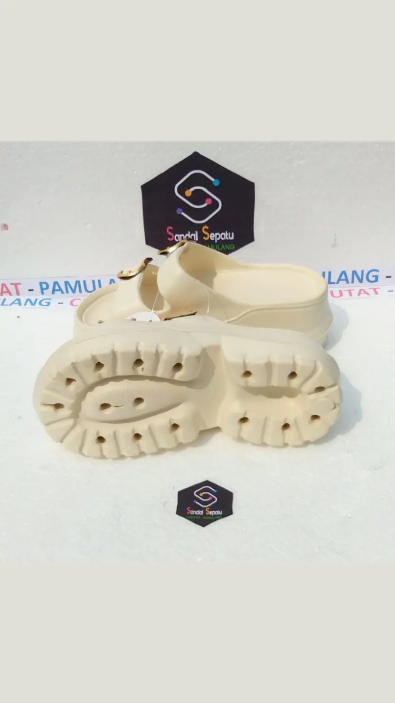 sepatu dan sandal ciputat