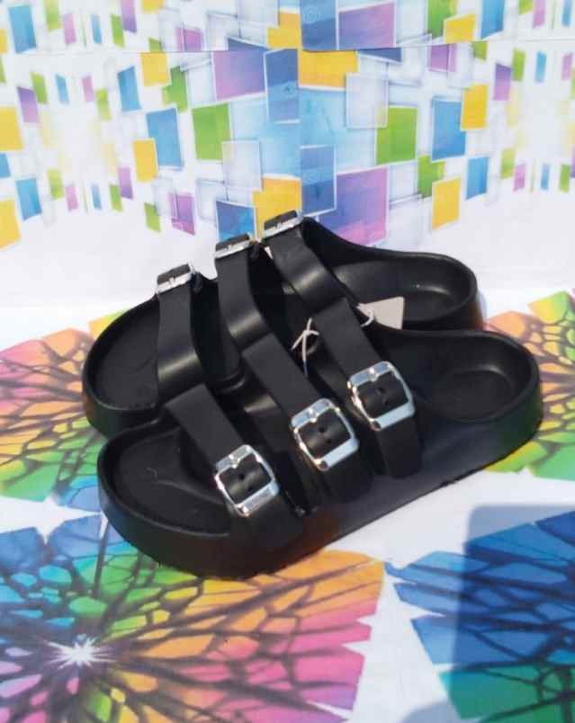 sepatu dan sandal tangerang selatan
