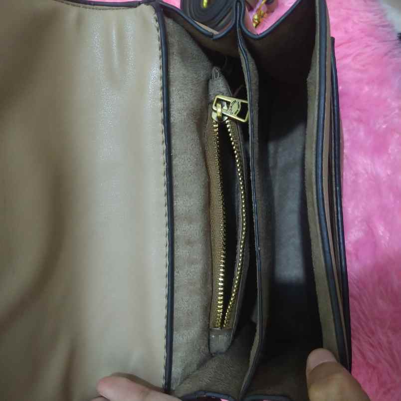 tas dan dompet sukarami