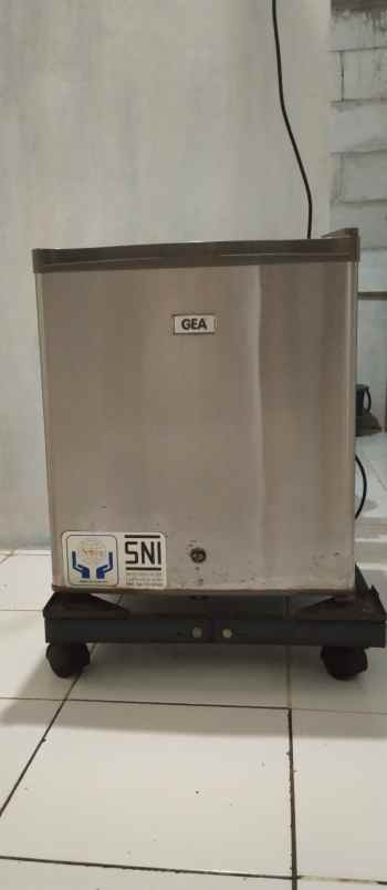 kulkas dan freezer jakarta barat