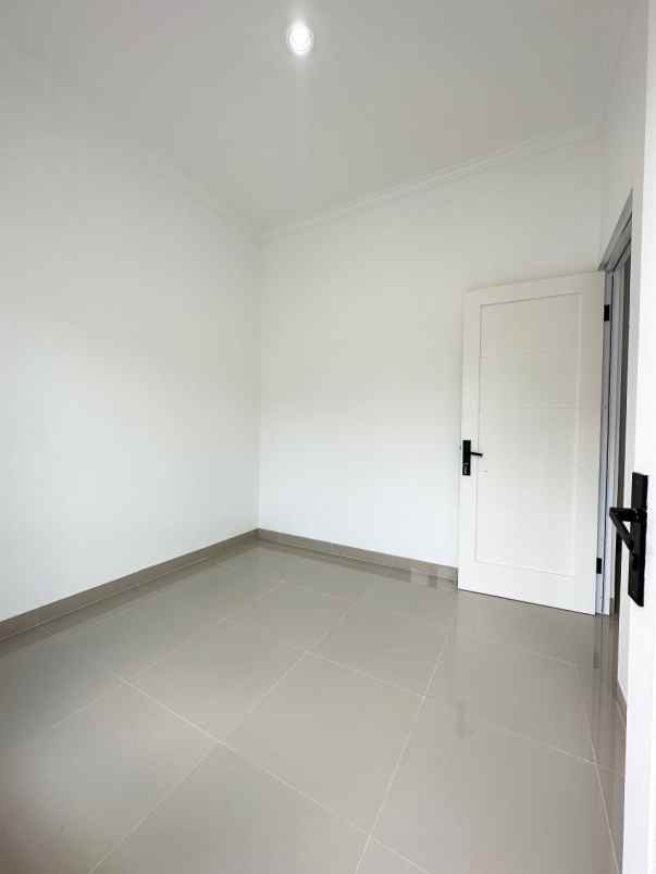rumah jakarta timur