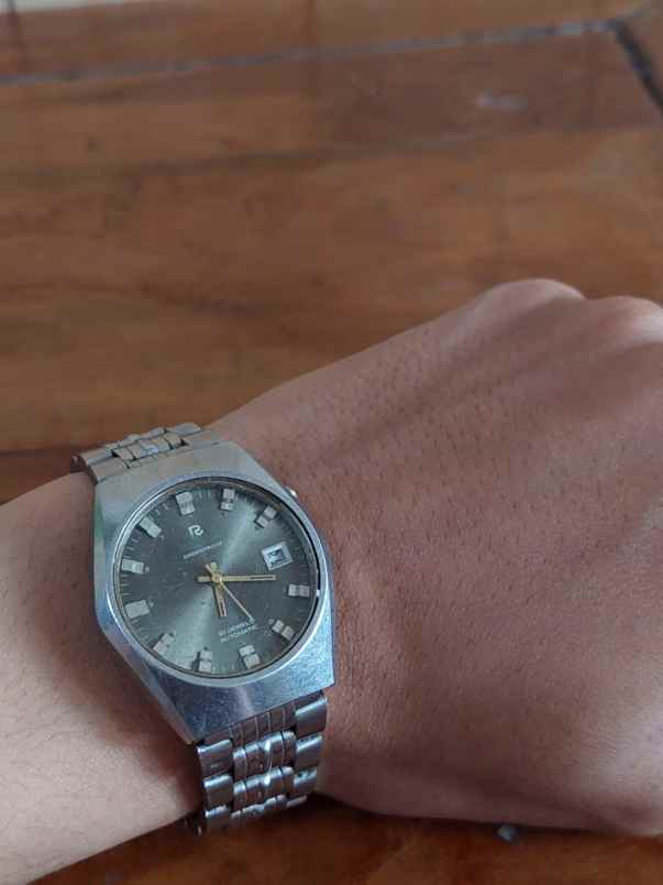 jam dan perhiasan cisarua
