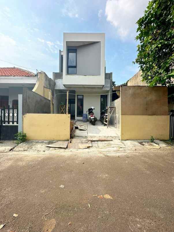 rumah jakarta timur