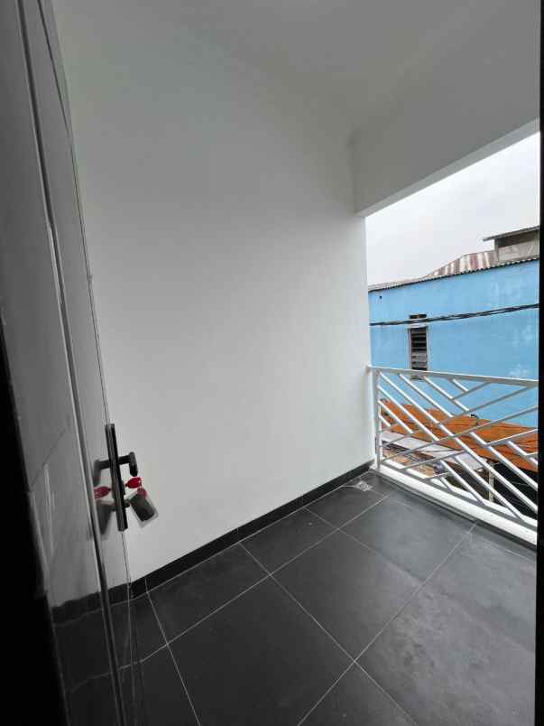 rumah kramat jati