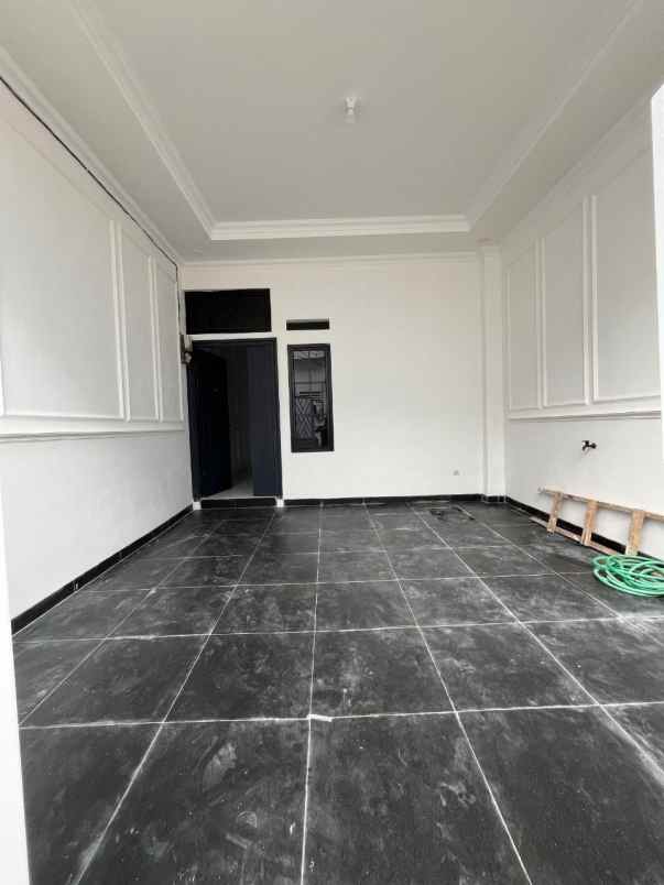 rumah kramat jati