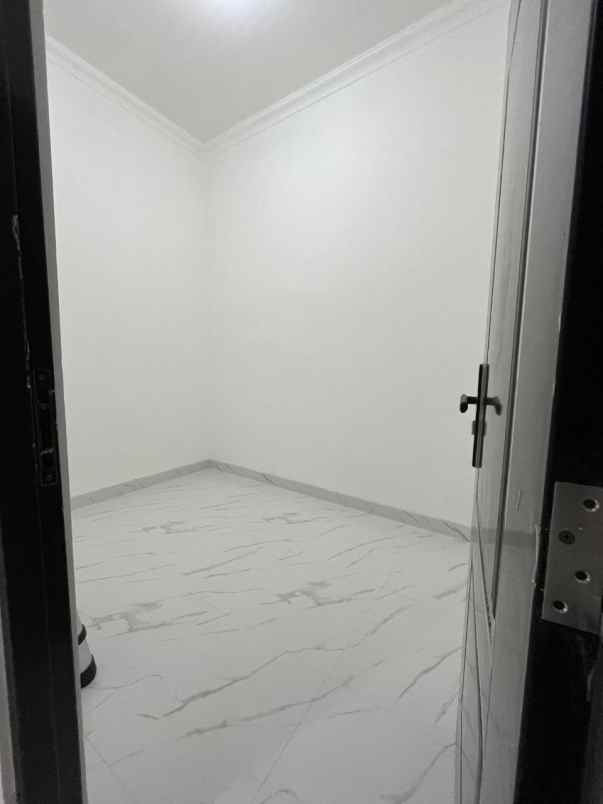 rumah kramat jati