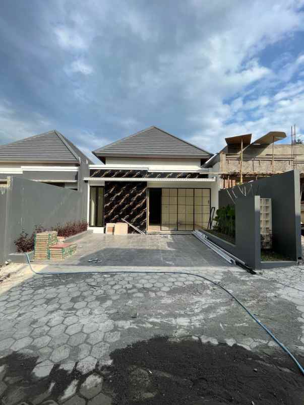 rumah ngemplak