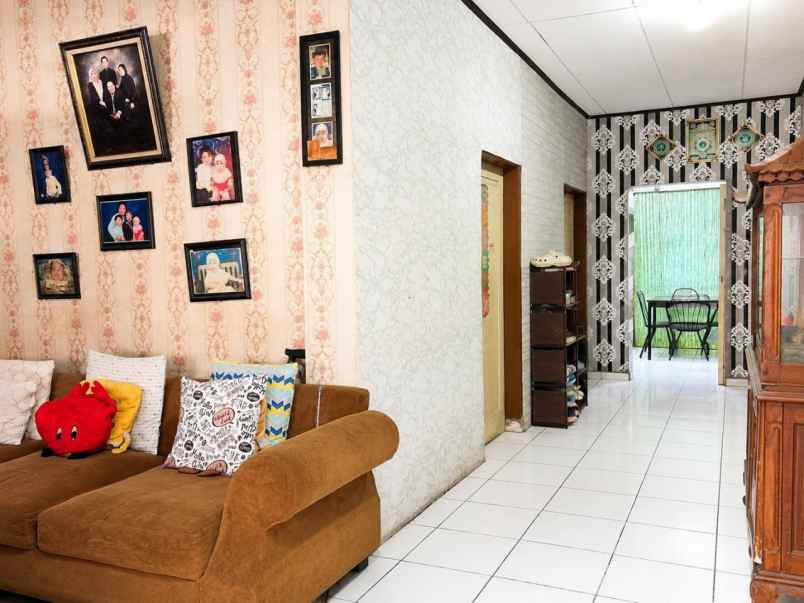 kost kebayoran baru
