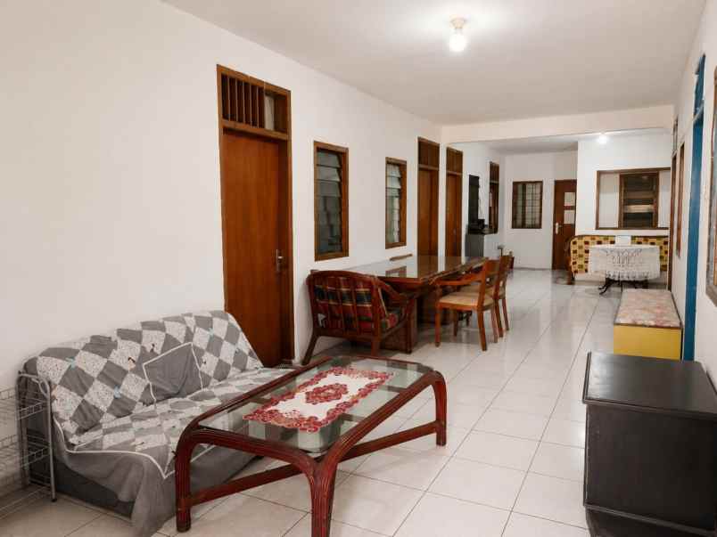 kost kebayoran baru