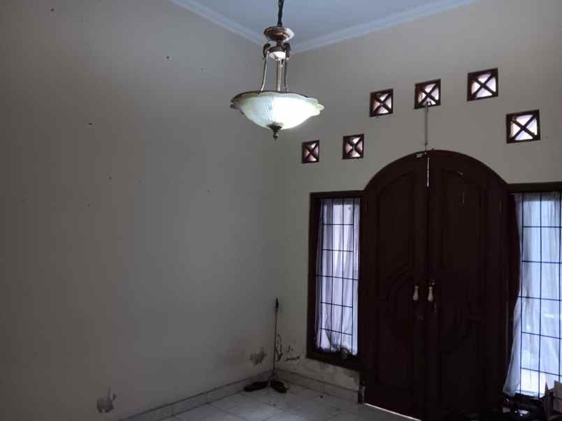 rumah kasihan