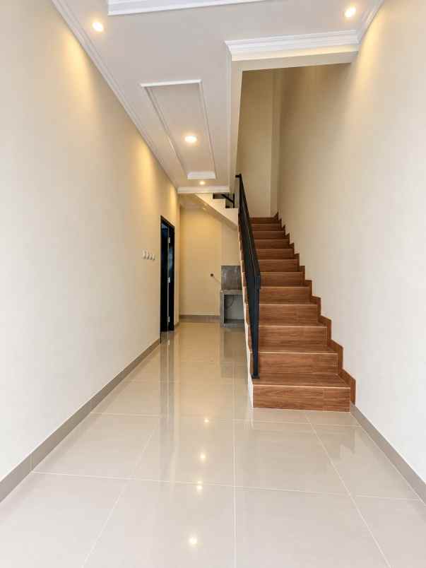 rumah jakarta timur