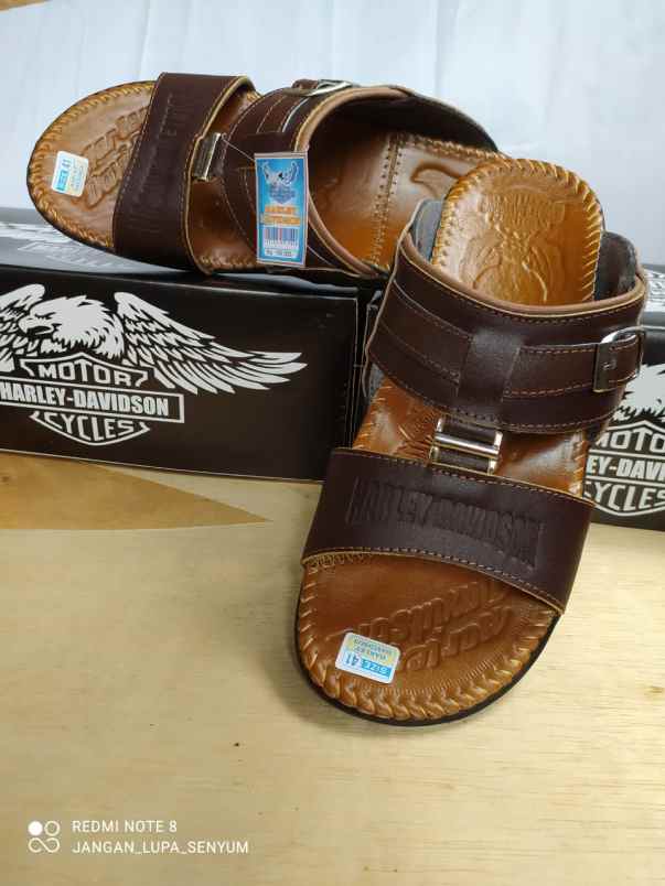 sepatu dan sandal guntur