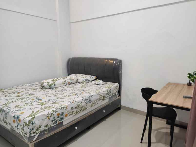 kost depok
