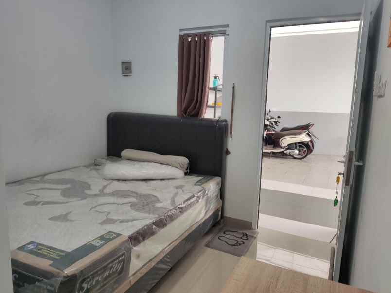 kost depok