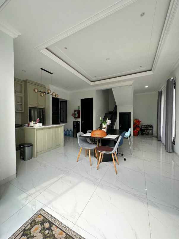 rumah jakarta timur