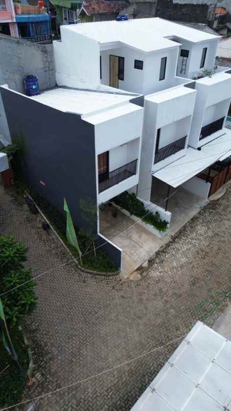 rumah ciracas