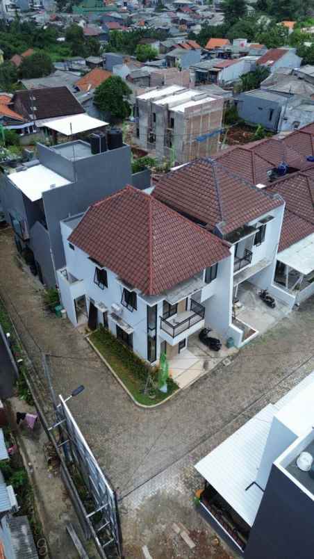 rumah ciracas