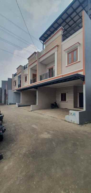 rumah jakarta timur